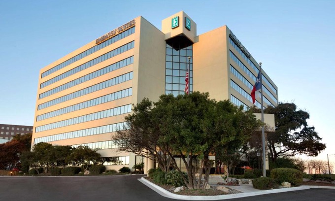 North San Antonio - SAT Hôtel | Embassy Suites San Antonio Airport