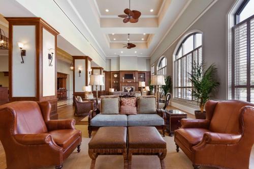 Yamacraw Village Hôtel | Embassy Suites Savannah Historic District