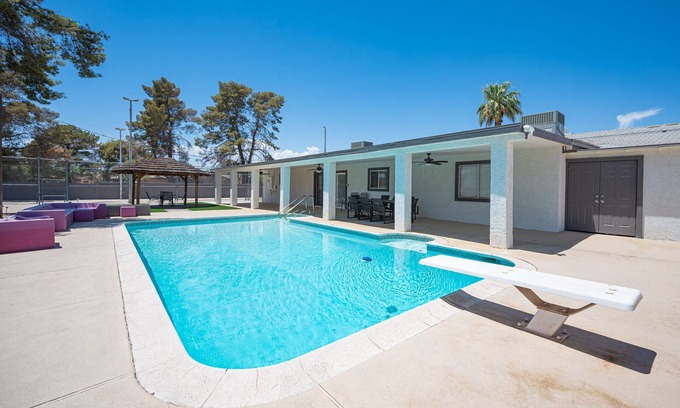 Paradise Maison | Maison Extraordinaire Avec Casita Et Piscine!