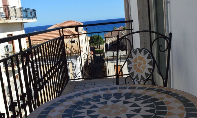 Siderno Marina Appartement | Emerella Guest House Siderno Beach