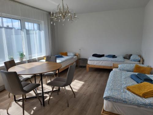 Oberdorla Appartement | Emily Apartments, moderne ruhige Wohnung, nur 4 km von der A2