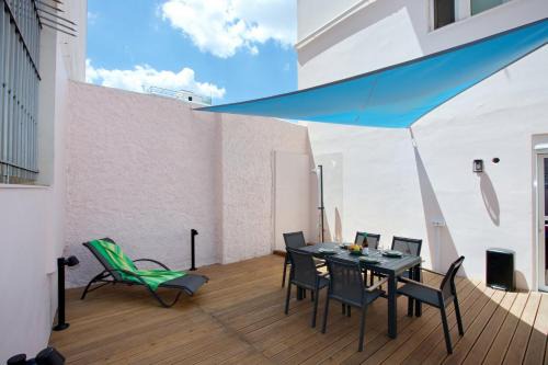 Athens City Centre Appartement | Emily in Athens - Central Veranda flat with Starlink