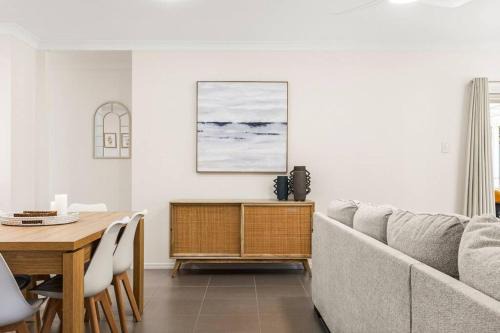 Mount Lofty Maison | "Emmeline"