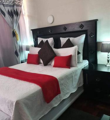 Magaliesberg Maison | Emtec Farm Accommodation