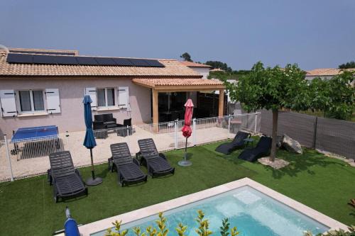 Joyeuse Maison | En Ardèche, maison de vacances l'Odyssée climatisée avec sa piscine privée et chauffée