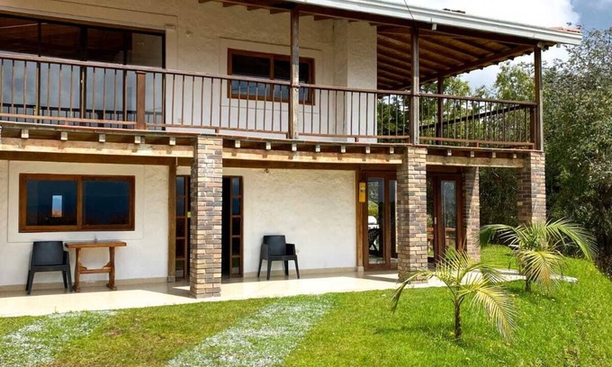 Envigado Maison | En un apartado de la Vereda Pantanillo se encuentra Casona Neblina ofrece confor