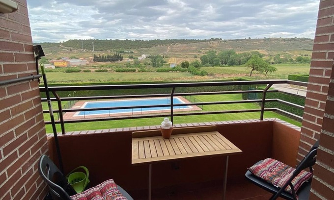Fuenmayor Appartement | "encanto en La Rioja: Moderno Apto en Fuenmayor"