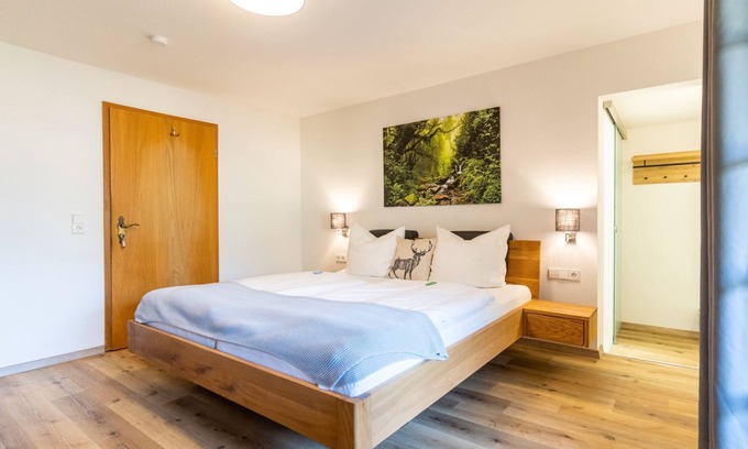 Blasiwald Appartement | Enchanted forest room