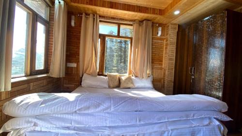 Theog Maison | Enchanted himalyas Homestay