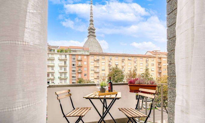 Vanchiglia Appartement | [Enchanting Mole View ] Two Suites & fast Wi-Fi