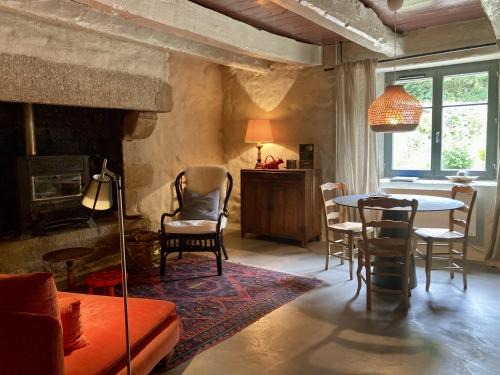 Locmalo Maison | Encore une fois, Entre deux