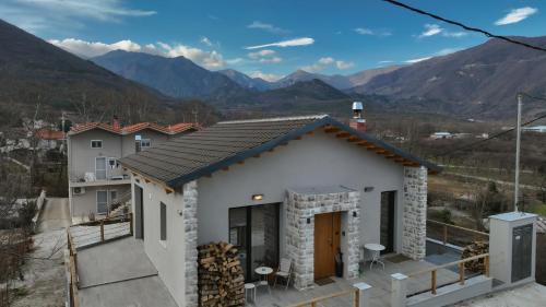 Almopia Maison | Endless View Orma Guesthouse