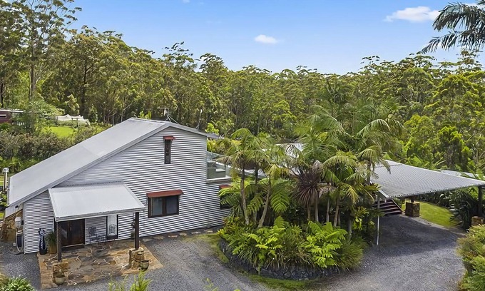 Lowanna Maison | Enjoy a 5-star experience in the Australian bushland, Ideal for group retreats