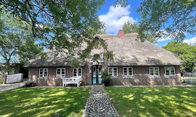 Aventoft Maison | Enjoy a relaxing vacation in Pörksen Huus with room for the whole family