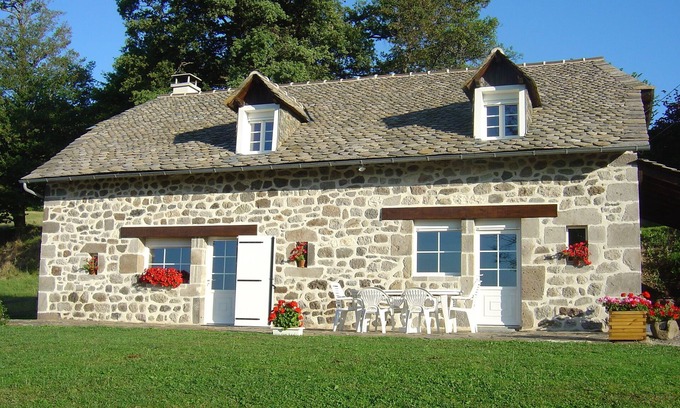 Raulhac Cottage | Profitez des tarifs attractifs dans un gîte de charme, prox Super-Lioran
