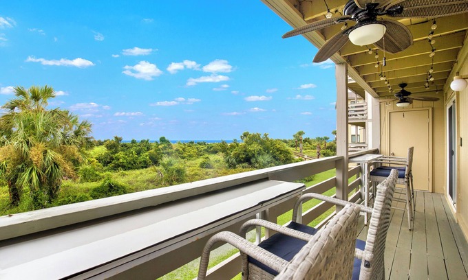 Tybee Island Copropriété | Enjoy Happy Hour on Tybee, Ocean View & Pool Access