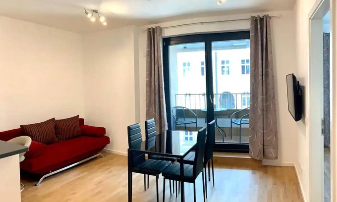 Mitte Appartement | ENJOY new flat in MITTE for couples and familiesn