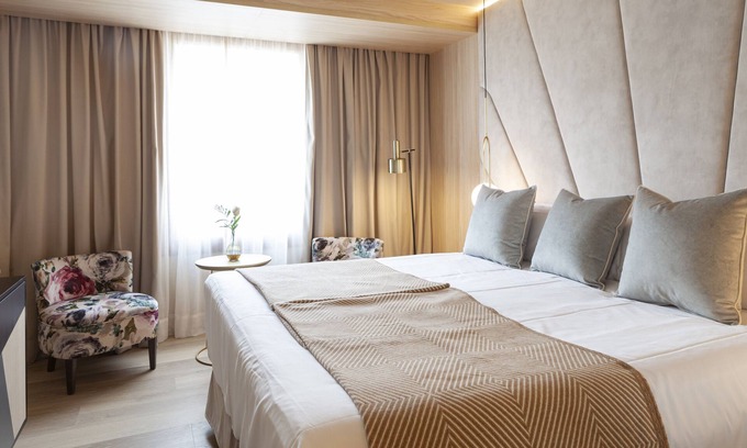 Sant Nicolau Maison | Enjoy Picturesque Views! 3 Relaxing Accommodations, Pets Allowed!