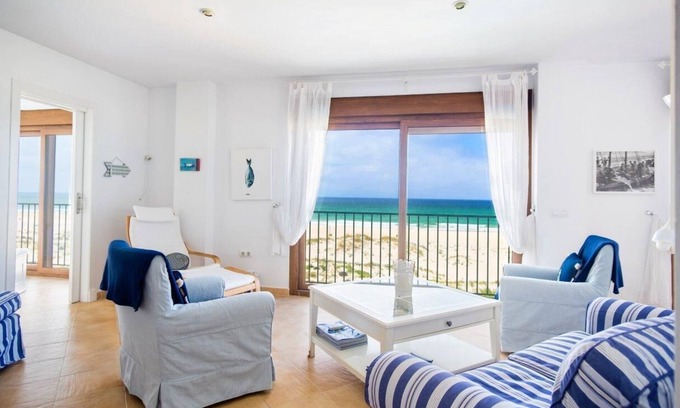 Zahara de los Atunes Appartement | Superbe appartement en 1ere ligne de plage, dans le village de Zahara