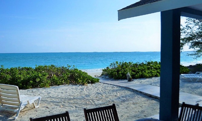 Great Exuma Maison | Profitez de la plus belle plage de l'île! À quelques pas du sable blanc étonnant.
