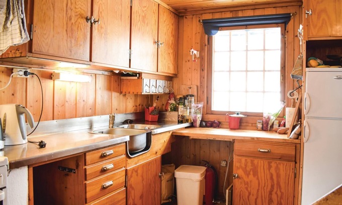 Kroderen Maison | Enjoy the real cabin feeling with a view of Krøderen and the mountains.