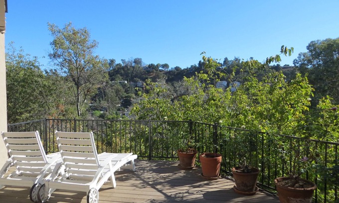 Eagle Rock Appartement | Sentez les roses sur le pont à Eagle Rock