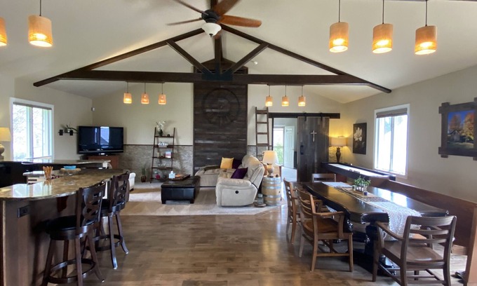 Victor Maison | Enjoy this one of a kind church converted into (we call it Chome)!