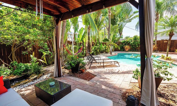 North Andrews Gardens Maison | Enjoy your private Tropical oassis under Florida sun.