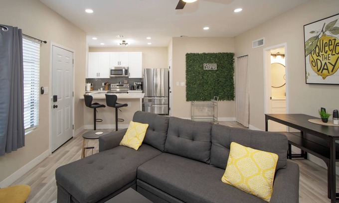 Tempe Maison | Enjoyable Lemon themed townhome with AC in vibrant Tempe