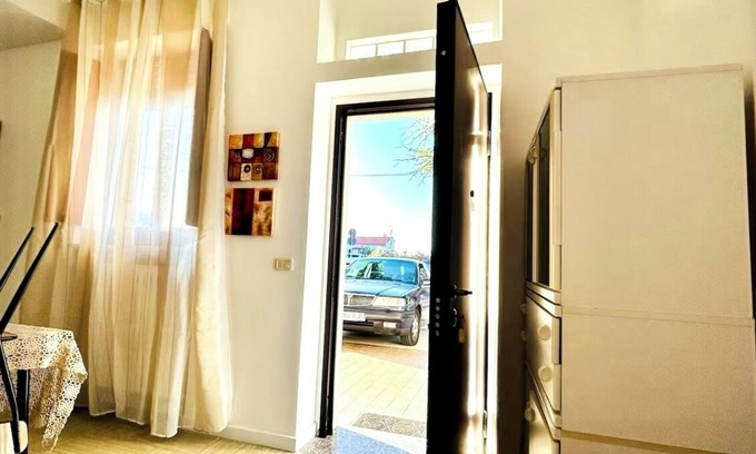 Scerni Maison | Ennio House. Enjoy relaxing in this charming one-bedroom apartment in Scerni.