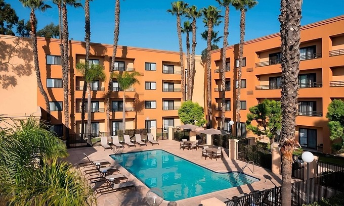 Torrance Hôtel | Ensuring a Very Comfortable & Memorable Stay! Near Hermosa Beach Pier