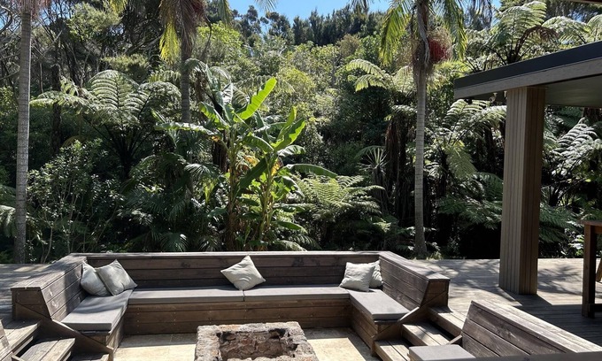 Karkari Peninsula Maison | Entertainer’s Dream in Doubtless Bay