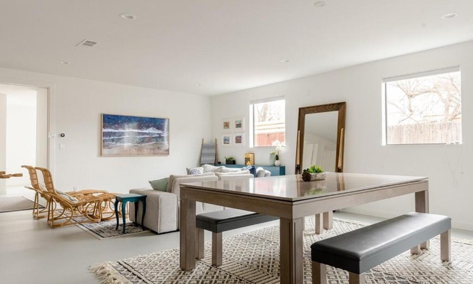 Knox - Henderson Maison | Entire 2 bd/2ba Duplex, Lower Greenville
