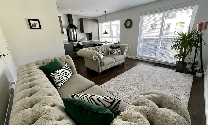 West Pilton Appartement | Entire 2 Bed Modern Apartment