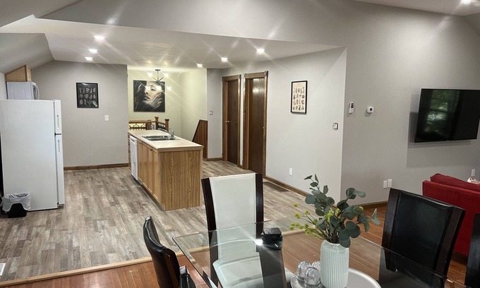 Arkona Maison | ENTIRE 2-BEDROOM TOWNHOUSE ON A RUSTIC FARM, 20 Minutes from GrandBend!
