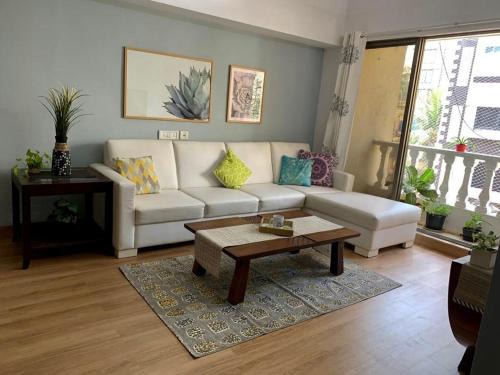 Bandra West Appartement | Entire 3 BR apartment with Balconies Bandra