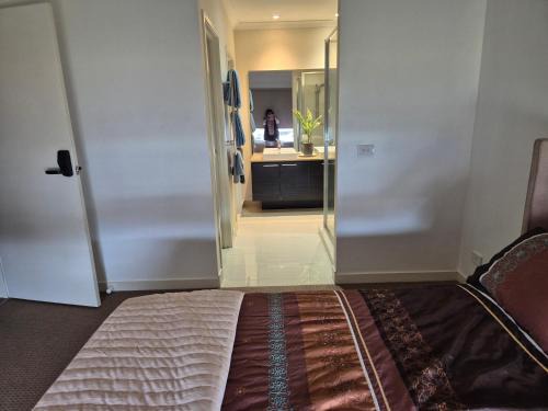 Werribee Maison | Entire 4 bedroom house in Werrribee, Australia