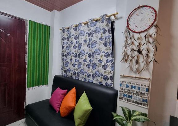 Baguio Appartement | Entire Apartment Baguio City - CS PINES Sunflower Unit