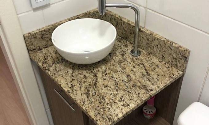 Areal Appartement | Entire apartment with parking space nearby. The Baroness