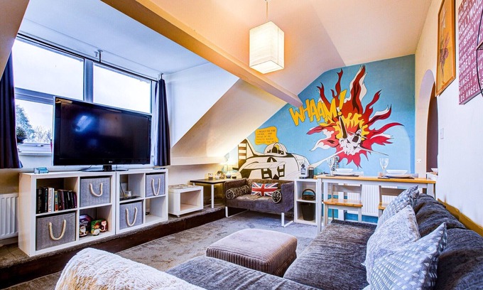 Westcliff-on-Sea Appartement | Entire Artistic Open-Apartment by trains/airport