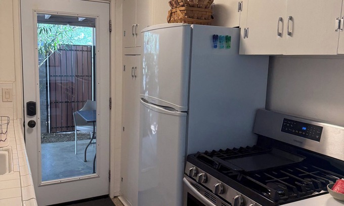 Encanto Maison | Entire Bungalow Located in Midtown Phoenix! Minutes off of the I10,