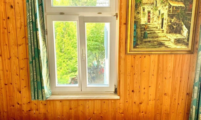 Bad Homburg v.d. Hoehe Appartement | Entire vacation rental in the center of Bad Homburg – 20 minutes to Frankfurt