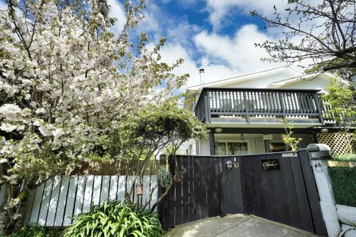 Johnsonville Appartement | Entire ground floor with full-privacy and family-friendly popular to ferry catchers