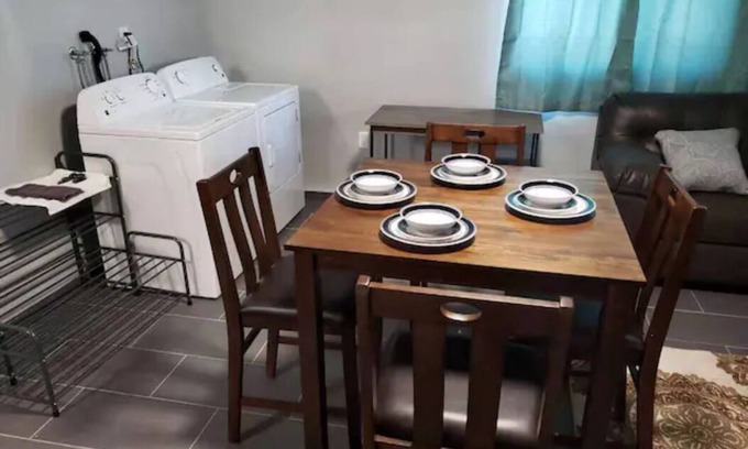 Lancaster Maison | Entire Guesthome With own Bath/kitchen/2 Bdrm