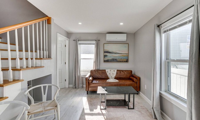 Lynn Maison | Entire Home 2BR 2BTH Quite Area with parking