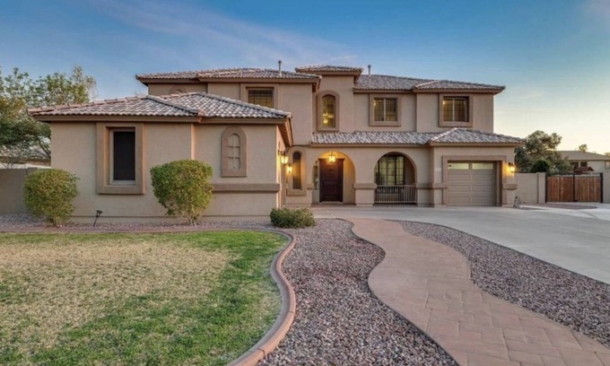 Glendale Maison | Entire Home by Westgate