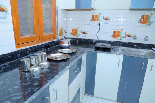 Khattalwada Appartement | Entire home in Modipuram