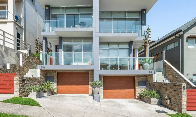 Rose Bay Maison | Entire home in North Bondi, Australia