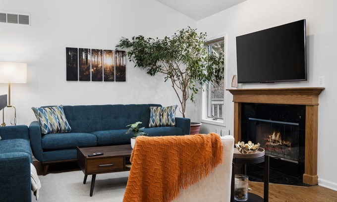 Milan Maison | Entire Home Near Ann Arbor/ Family Friendly