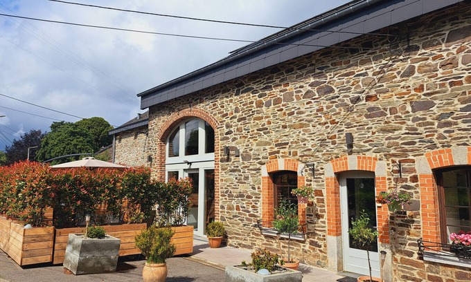 Nisramont Maison | Logement Entier - Sous la Charpente